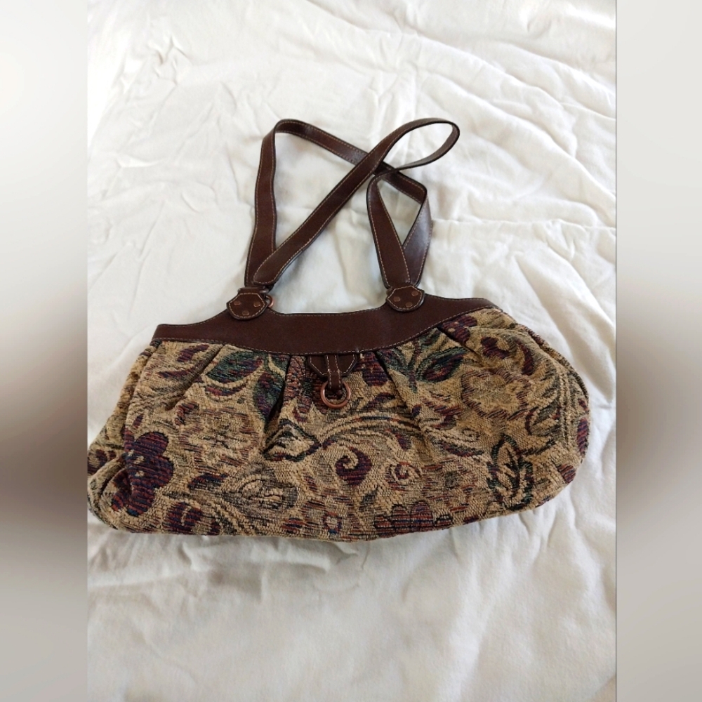 Relic Brown Hobo Shoulder Bag with Floral Pattern and Slouchy Shape